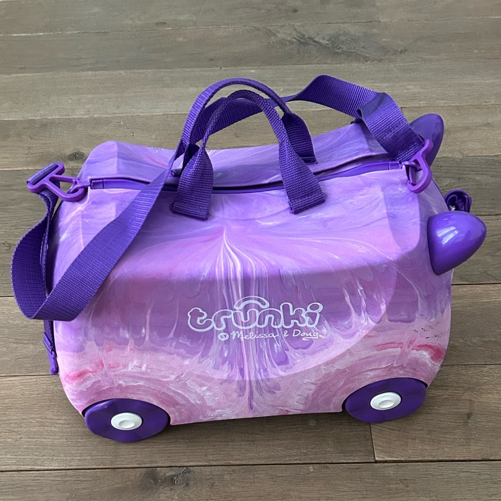 Trunki kids purple luggage 2nd